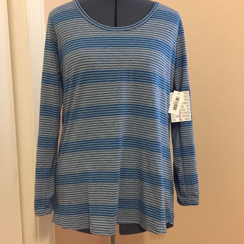 NWT: Large Lularoe Lynnae Gray w turquoise stripes
